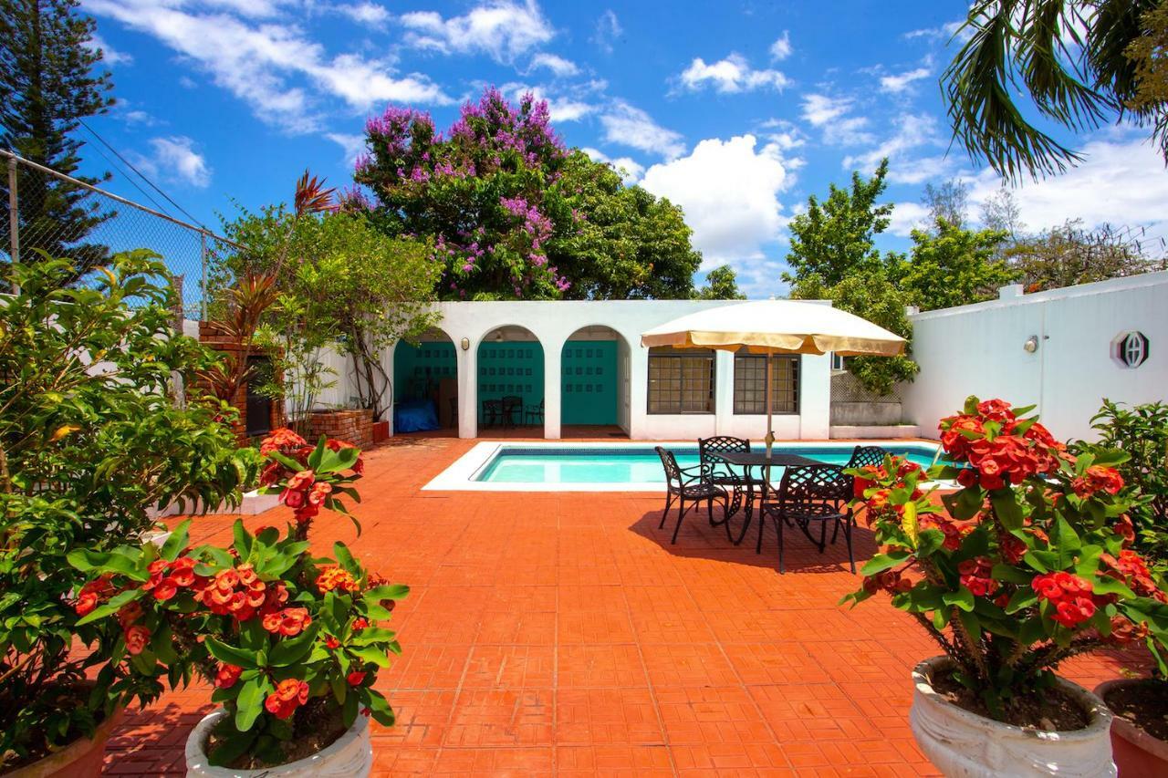 2 Bedroom On Private Estate Kingston Exterior photo